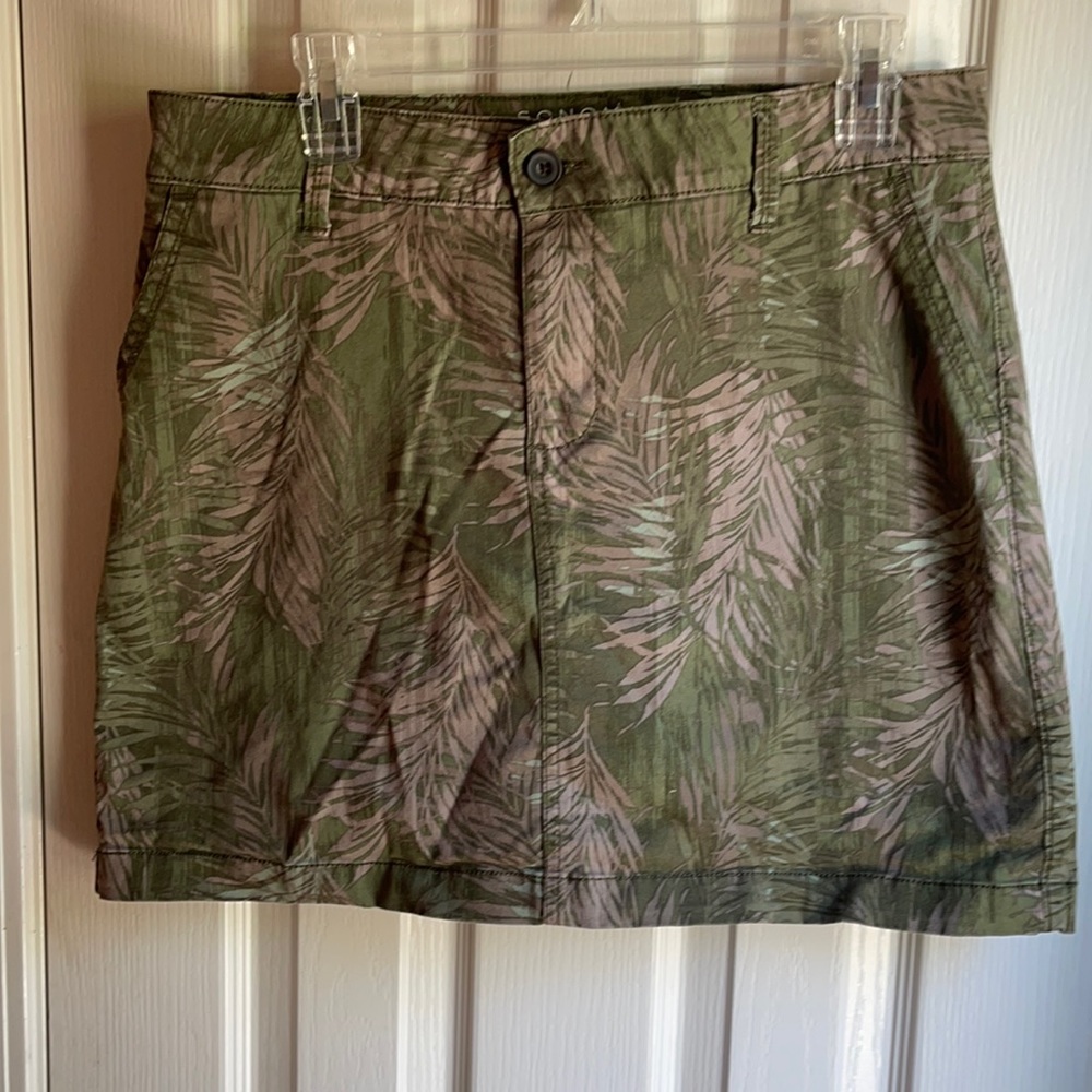 NWOT SONOMA CAMO SKORT SZ 10